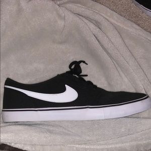 Nike SB Portmore shoes